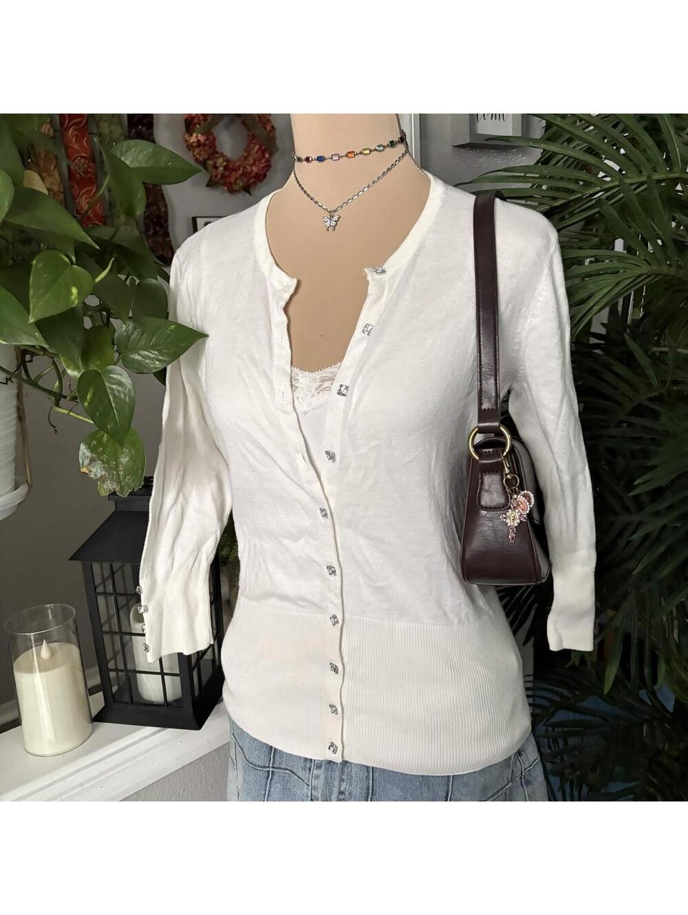 white button up fitted cardigan